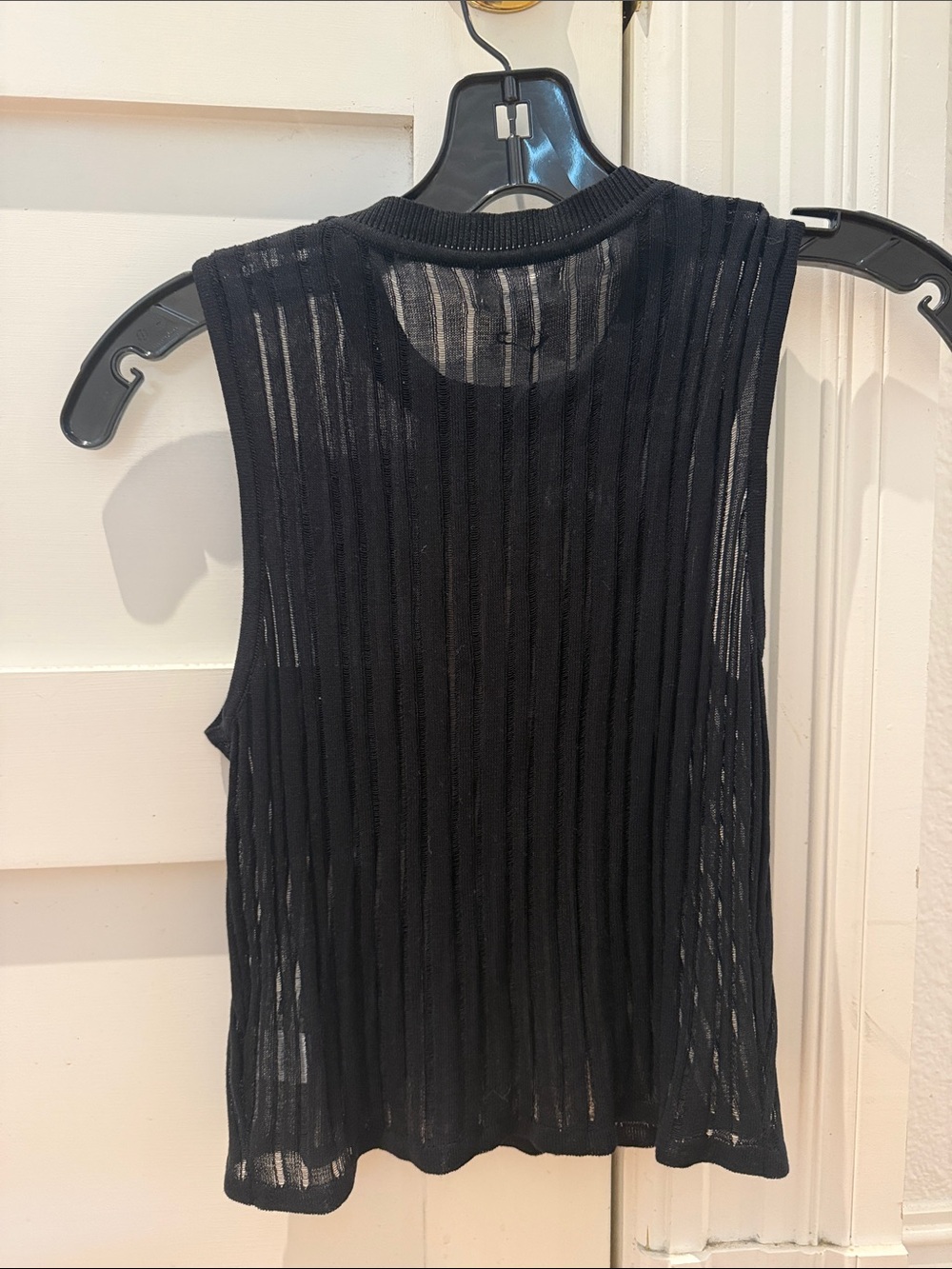 ✨ NWT Superdown Riley Ribbed Crop Tank ✨ - Picture 4 of 4